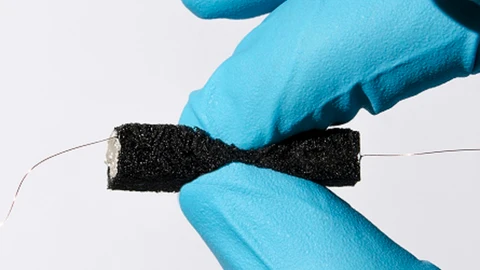 Batería flexible, creada con fibras de madera