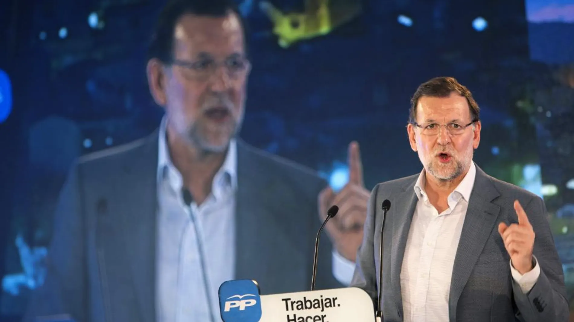 Rajoy, durante su intervención en el acto electoral ofrecido por el Partido Popular en Vigo.