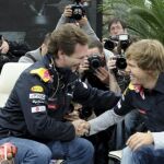 Vettel celebró el título de campeón del mundo en el famoso hangar