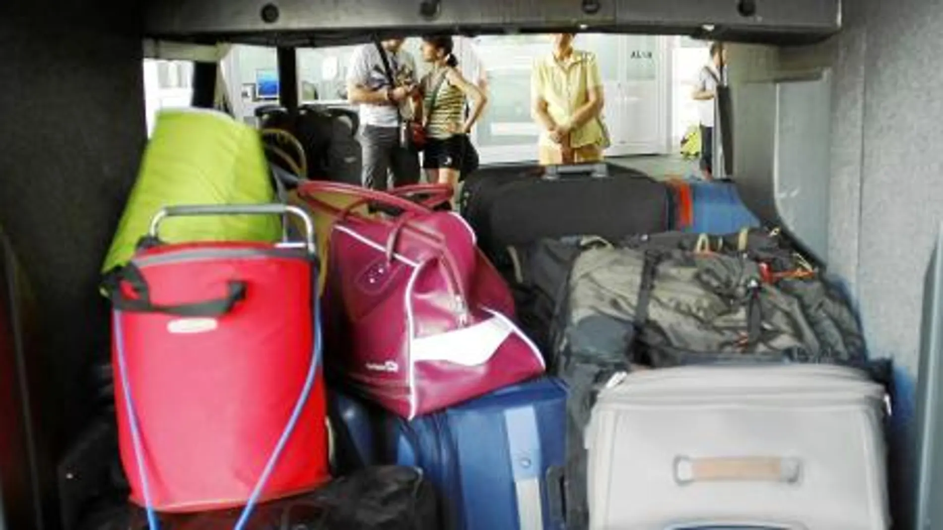 Agosto deja el transporte público a medio gas