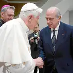  El Papa pide fuerza espiritual para la Guardia Civil
