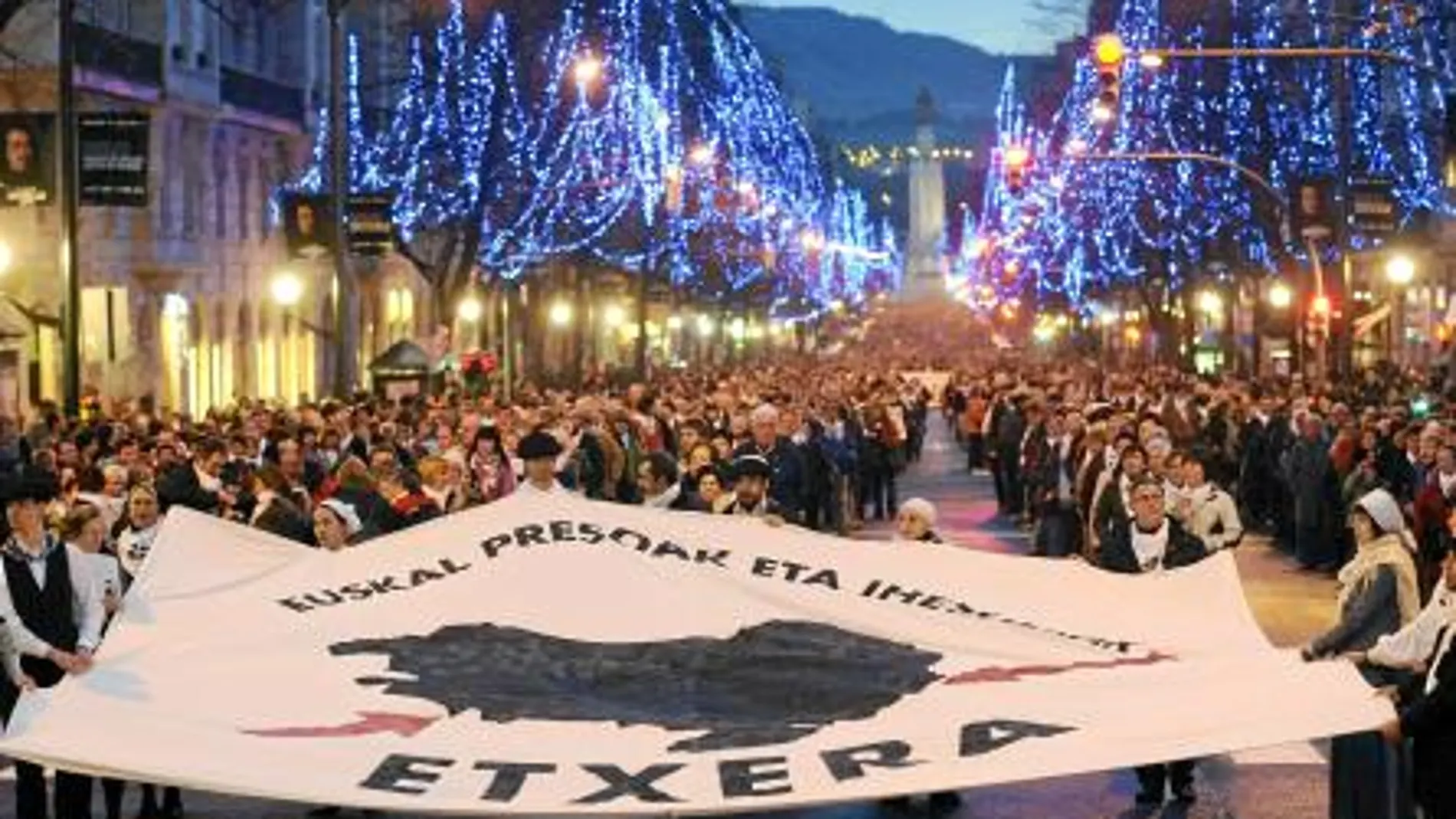 Las concentraciones a favor del acercamiento de presos organizadas son habituales en fechas navideñas en País Vasco