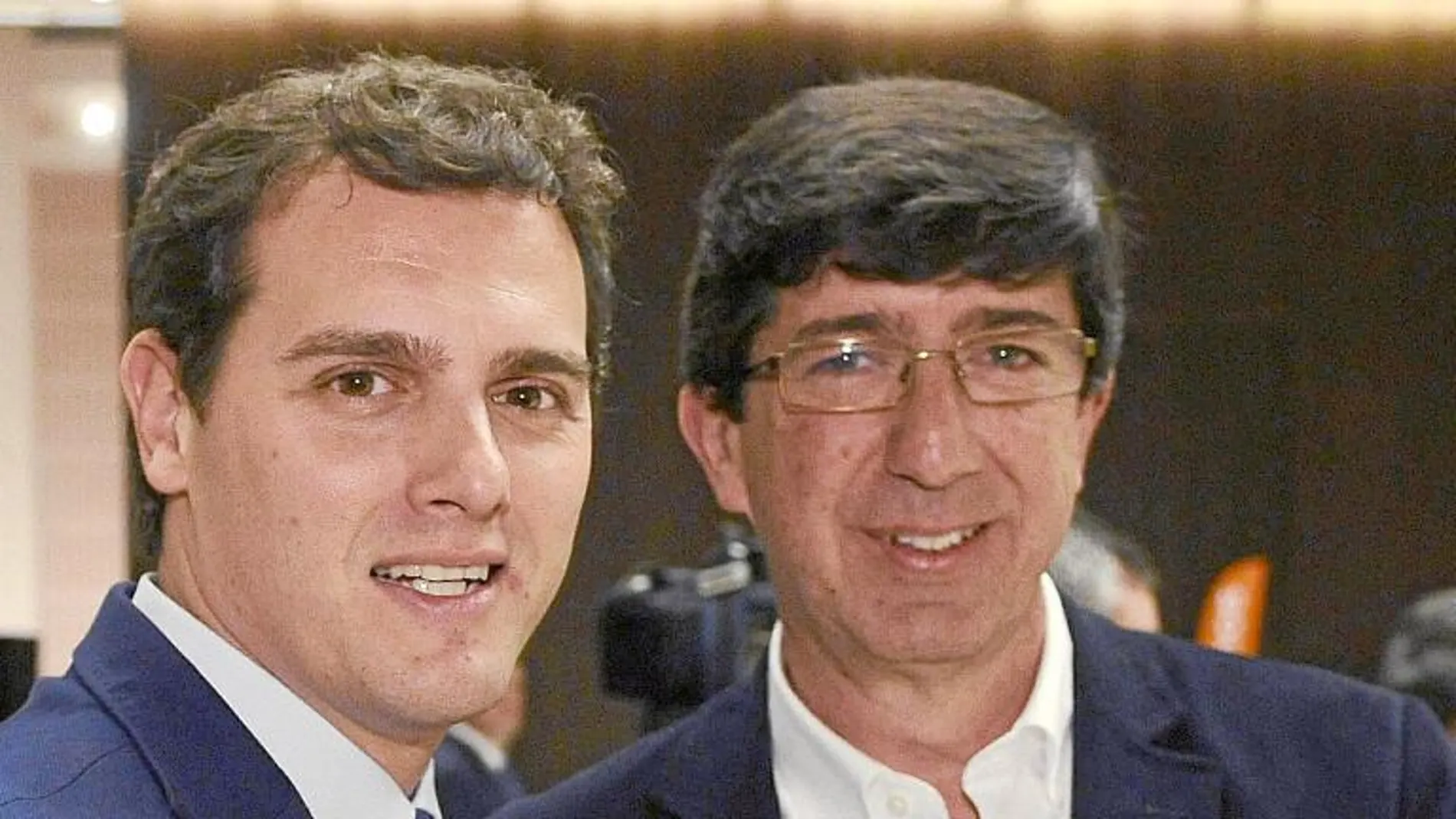 El líder de Ciudadanos, Albert Rivera, y el candidato andaluz de la formación naranja, Juan Marín