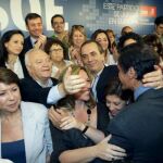 López Aguilar asume con cara alta la derrota y traslada su "honesta y sincera"felicitación a PP