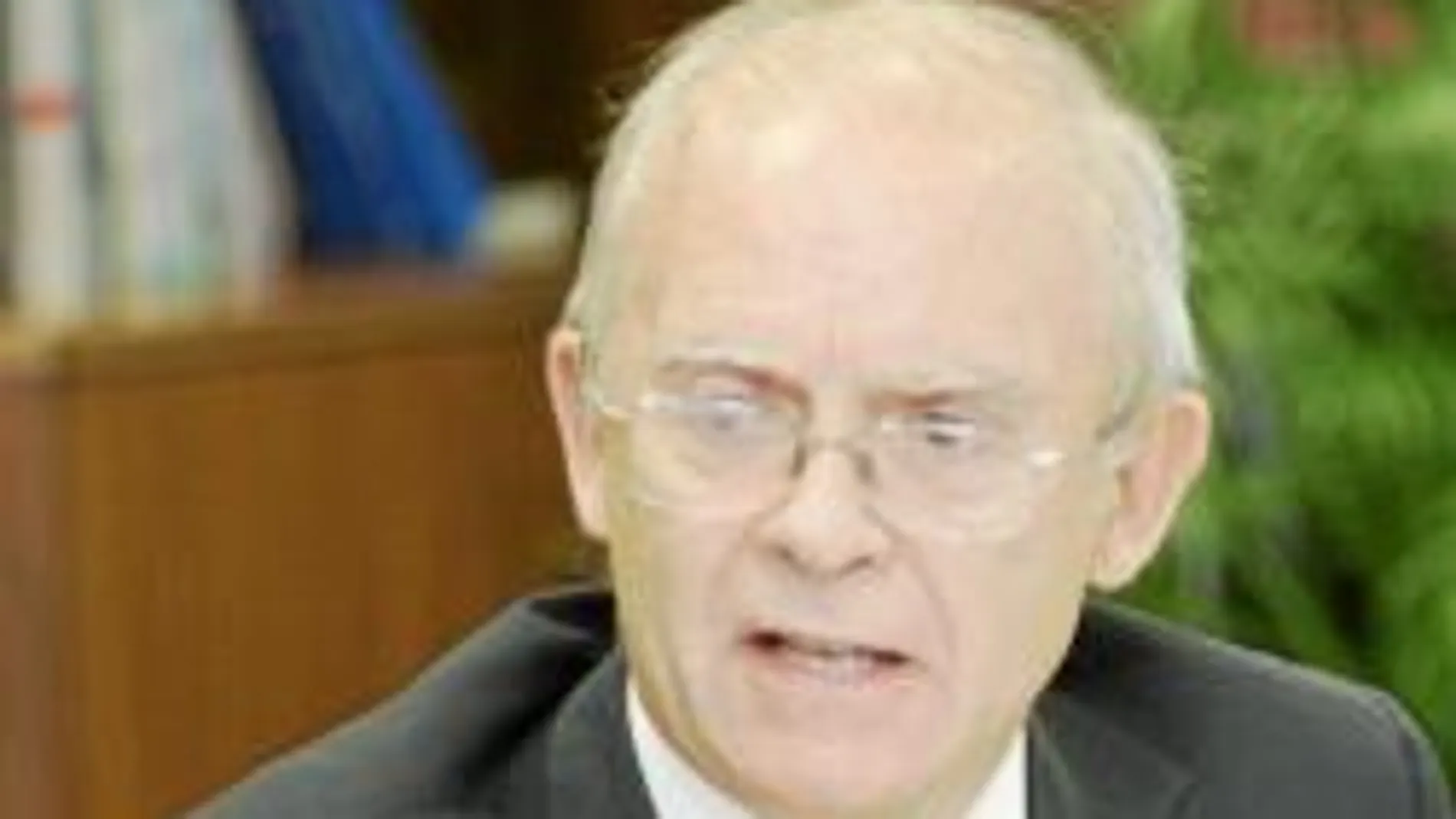 El director del Máster en Dirección Financiera de ESIC,Juan Pérez-Carballo, abogó por reducir la dependencia de las entidades financieras
