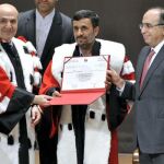 Ahmadineyad fue nombrado doctor honoris causa por la Universidad de Beirut
