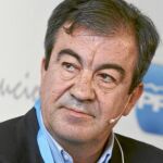 Álvarez Cascos relanza su candidatura en Asturias