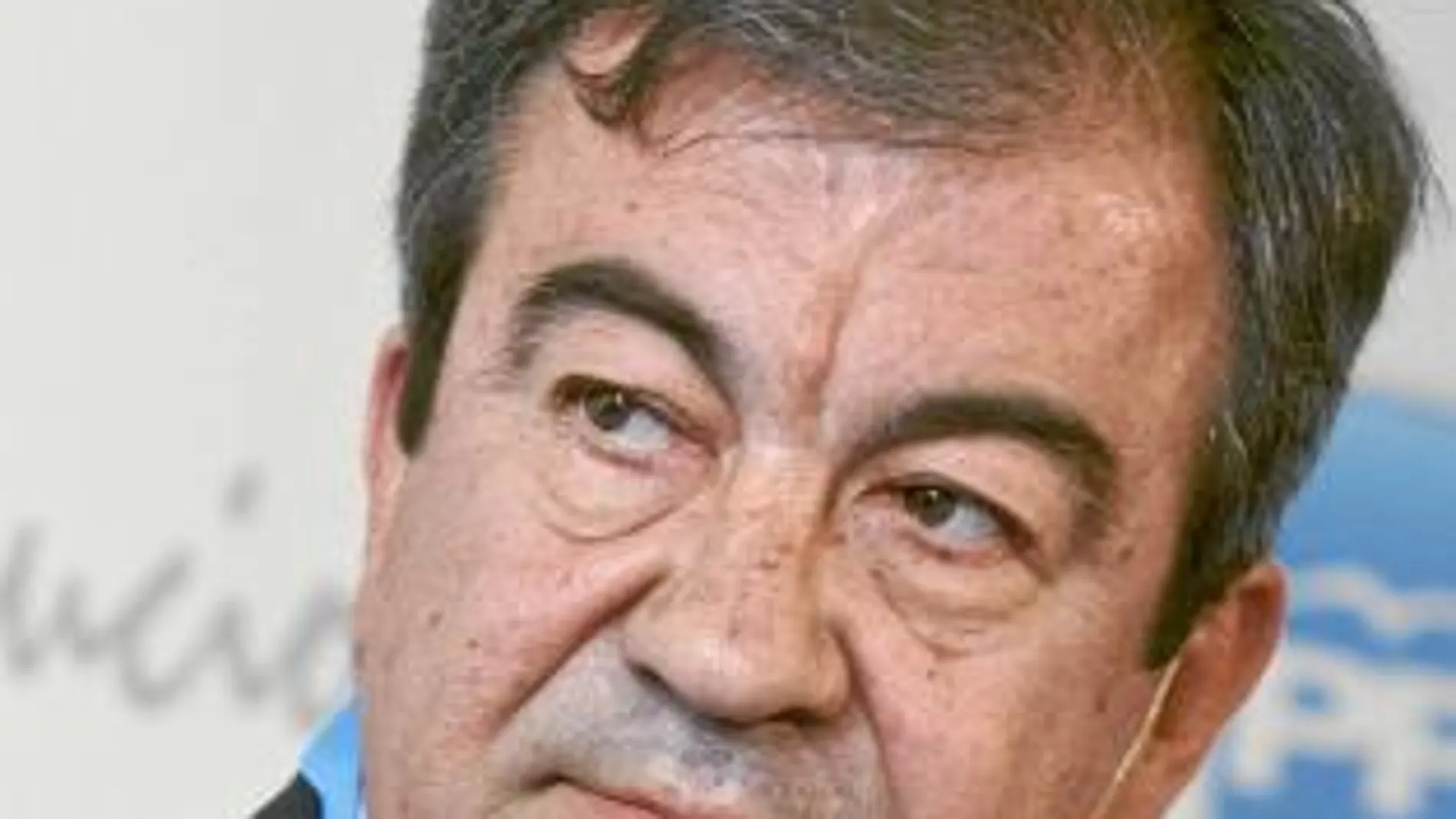 Álvarez Cascos relanza su candidatura en Asturias