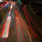 Esta foto de un lapso de cuatro segundos en una autopista en Los Ángeles muestra las complejidades de la toma de decisiones: Mientras la mayoría de conductores deciden con tiempo quedarse o salir de la autovía, alguno lo decide a última hora