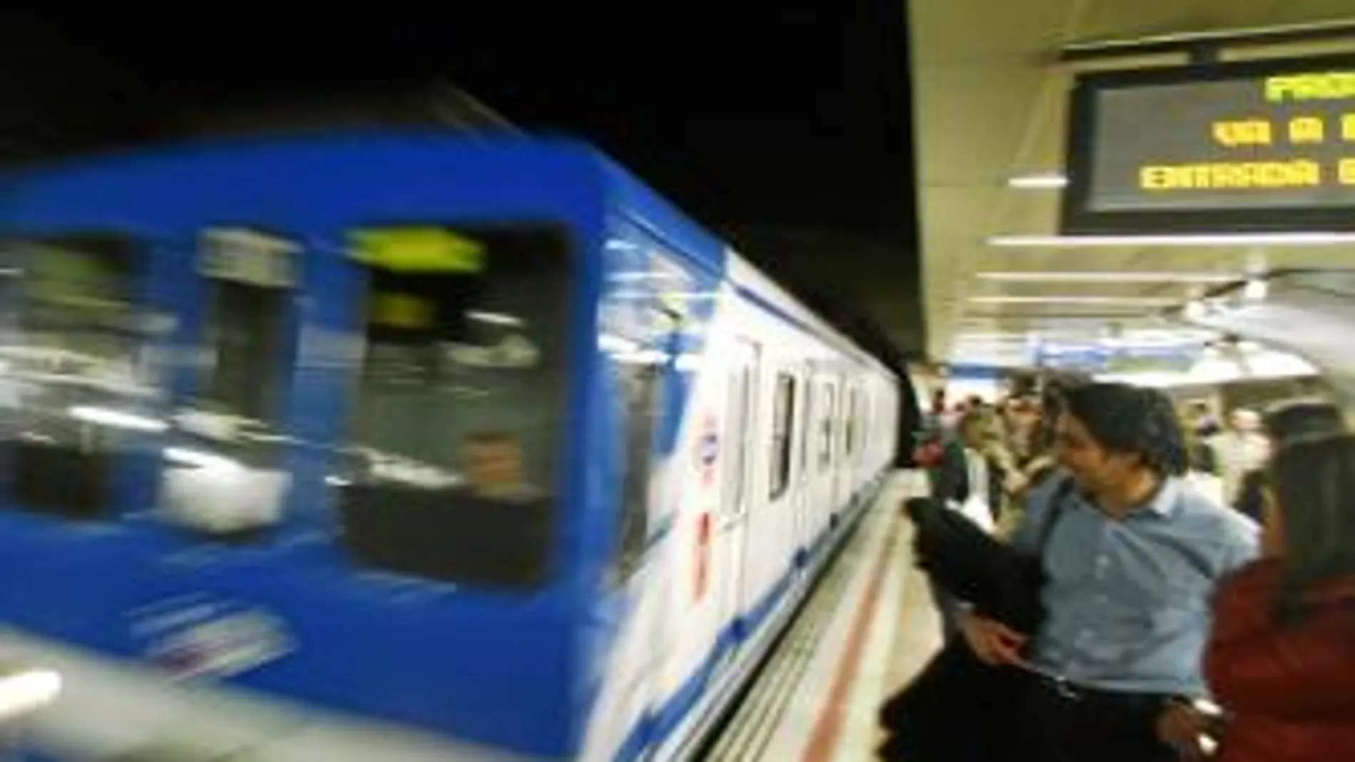Metro corta por obras la línea 6
