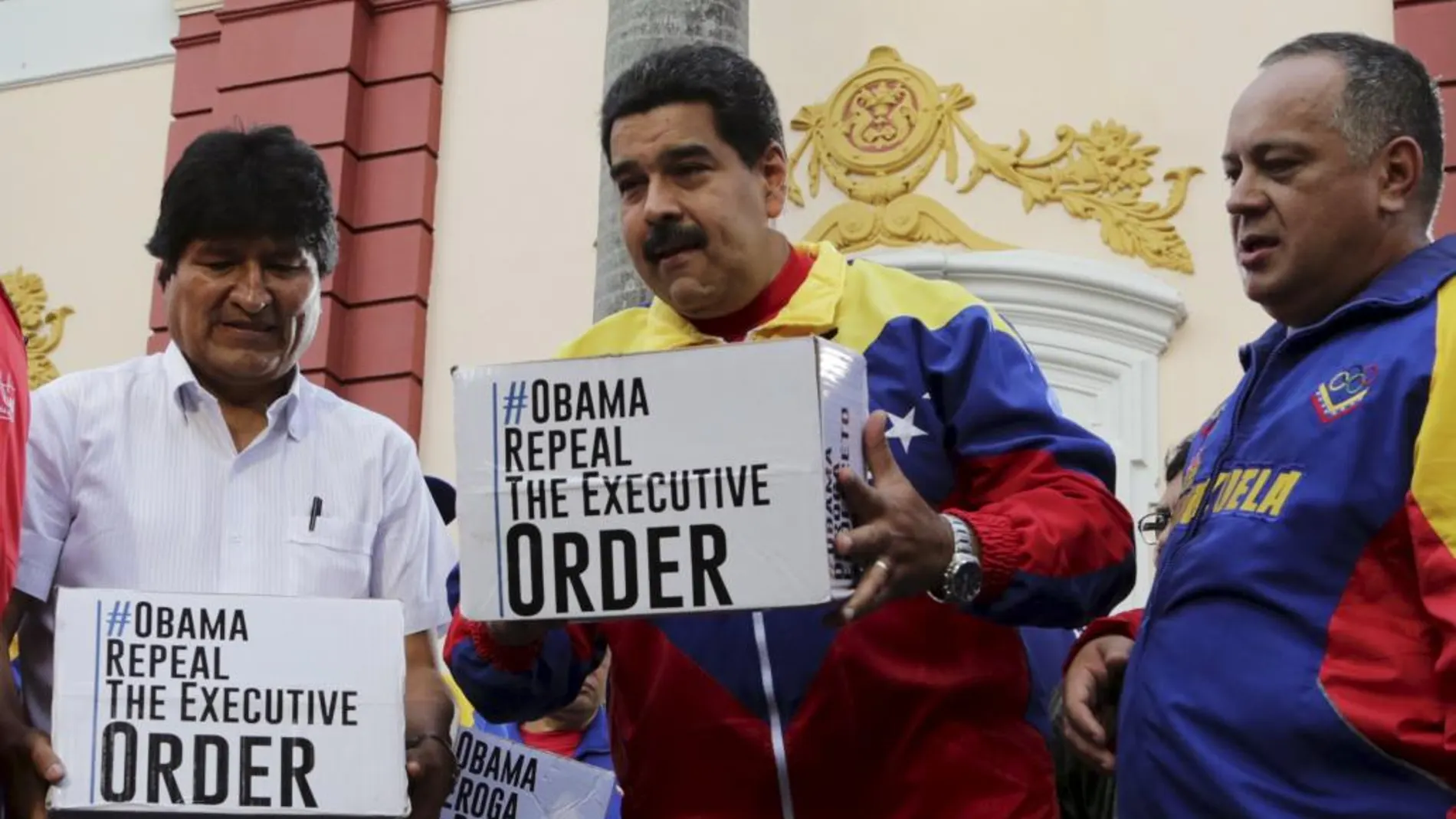 El presidente venezolano Nicolas Maduro, junto a Diosdado Cabello.