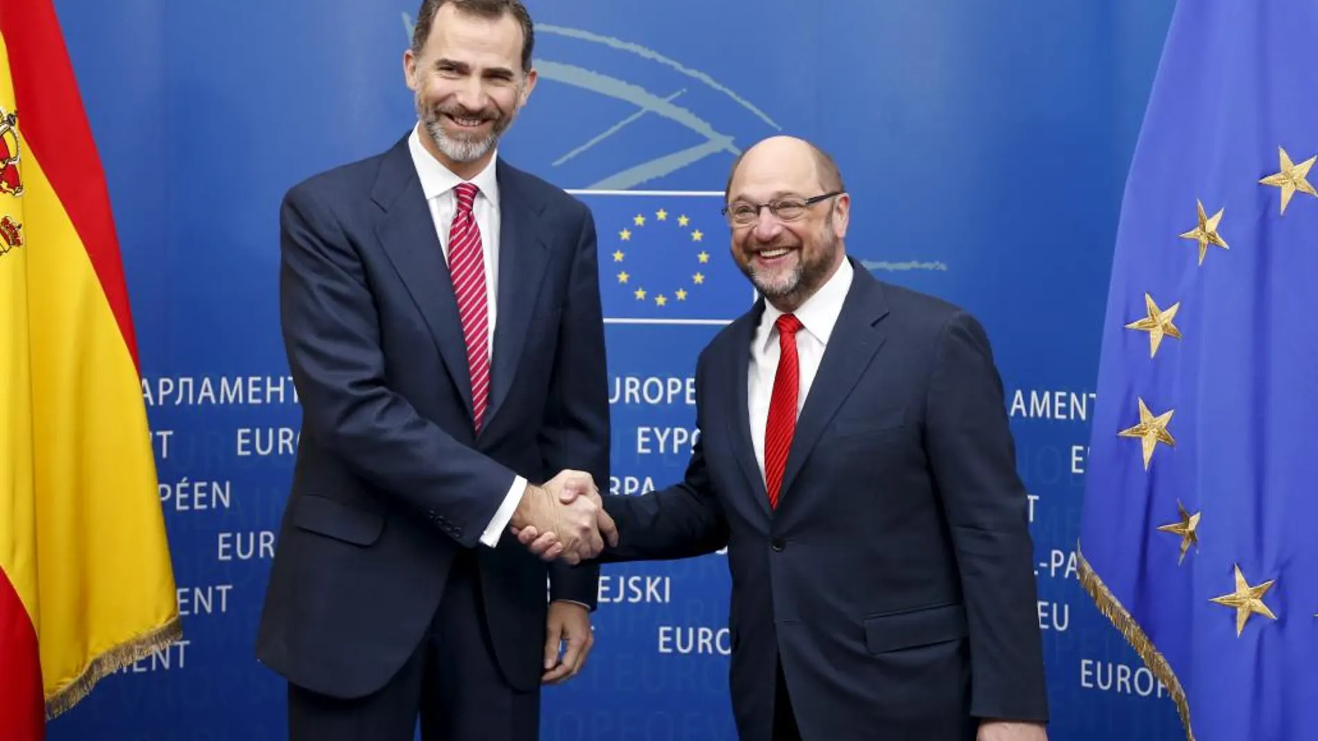 El presidente de la Eurocámara, Martin Schulz, junto al Rey Felipe VI