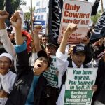 Musulmanes indonesios se manifiestan contra la quema de coranes