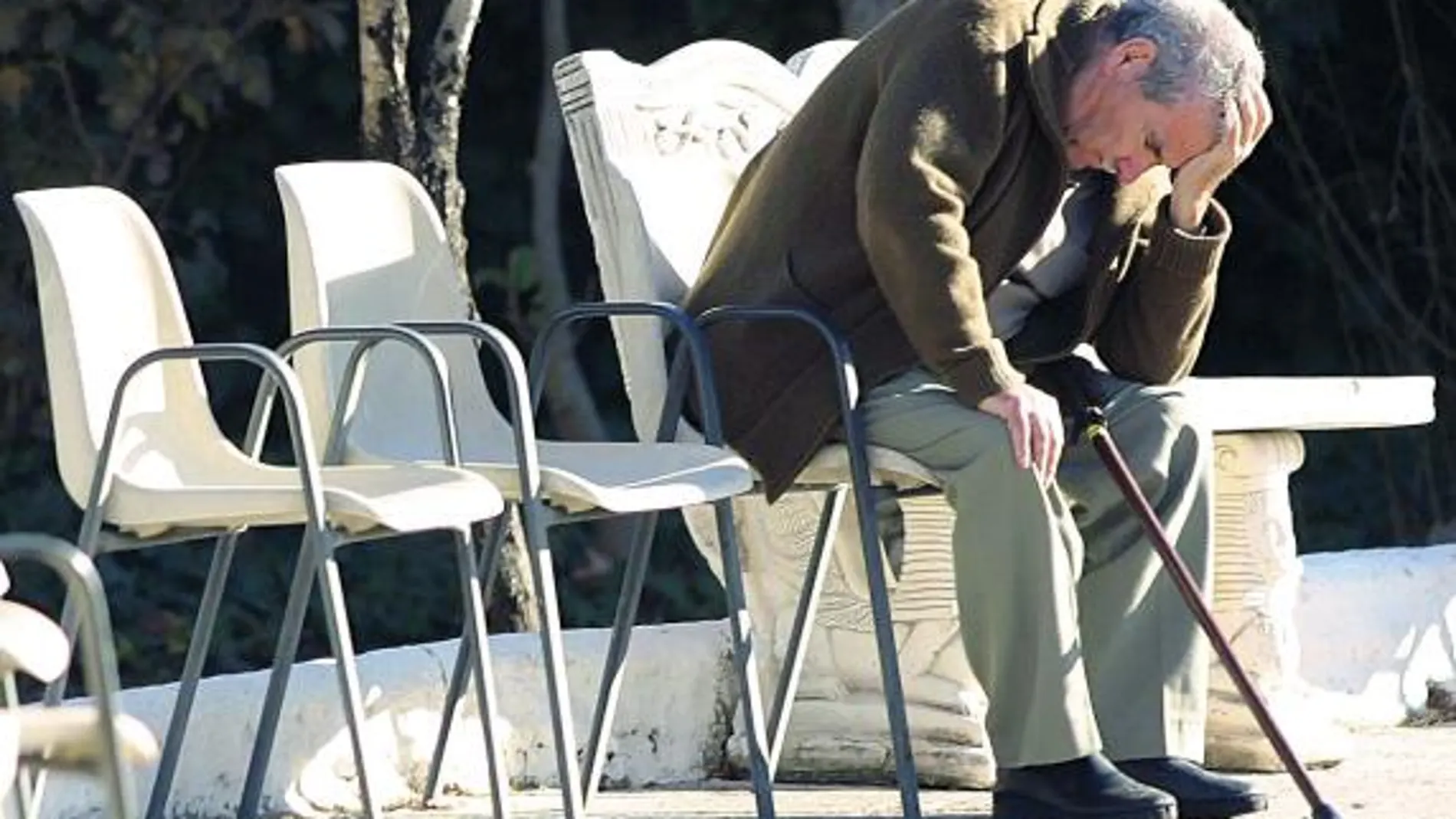 Los ancianos solitarios y adinerados son víctimas indefensas