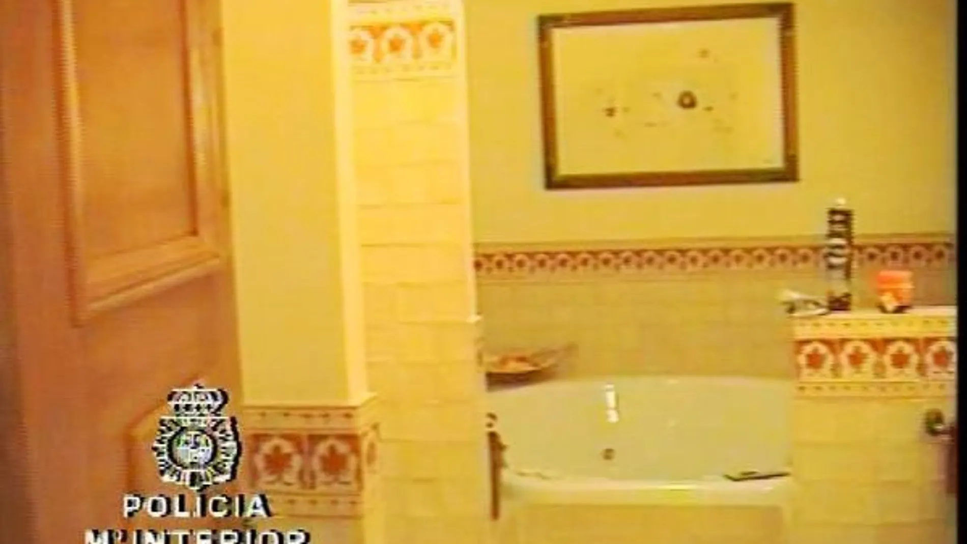 El cuarto de baño de la vivienda de Roca estaba «adornado» con un cuadro del pintor malagueño Pablo Picasso
