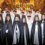 Los nuevos Caballeros y Damas, durante la Investidura en la Basílica de San Francisco el Grande