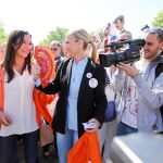 Cifuentes (PP) y Villacís (C’s) se encontraron entre los asistentes a la Pradera de San Isidro