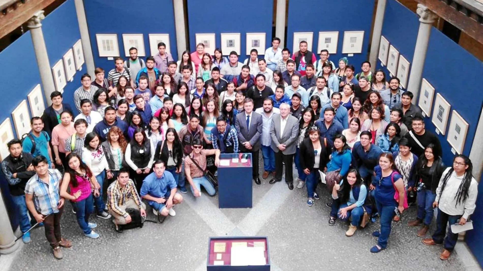 El patrimonio de Segovia atrae a más de 200 universitarios mexicanos