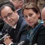 Ségolène Royal, junto al presidente francés Hollande y el ministro de Exteriores, Laurent Fabius