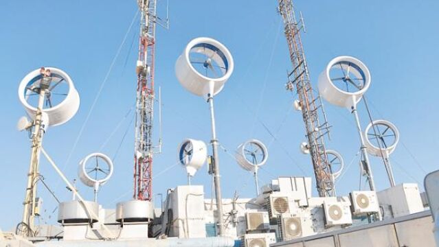 Instalan en Lisboa la mayor planta minieólica de la Península