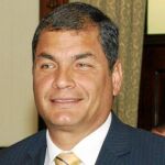 Rafael Correa convocó a Unasur a petición de Chávez