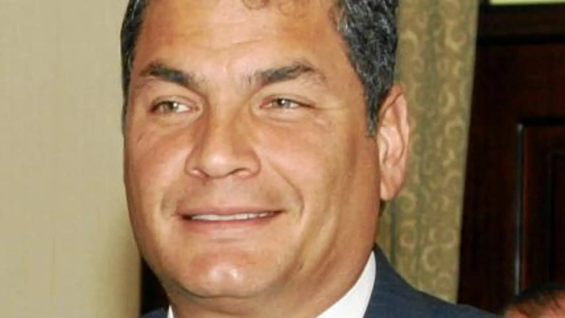 Rafael Correa convocó a Unasur a petición de Chávez