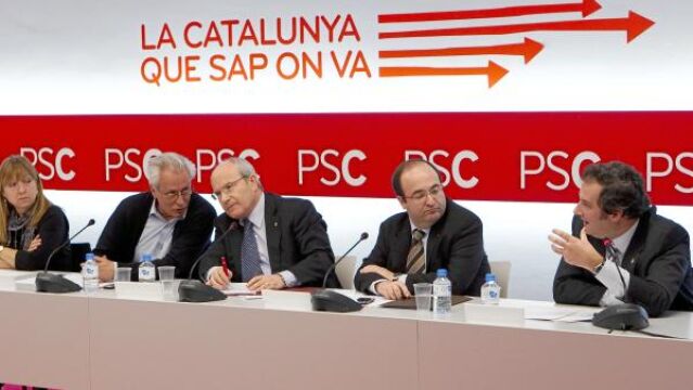 La cúpula del PSC se enfrenta a un debate en profundidad después del 28-N