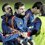 Los jugadores durante un entrenamiento en el campo en donde preparan los partidos