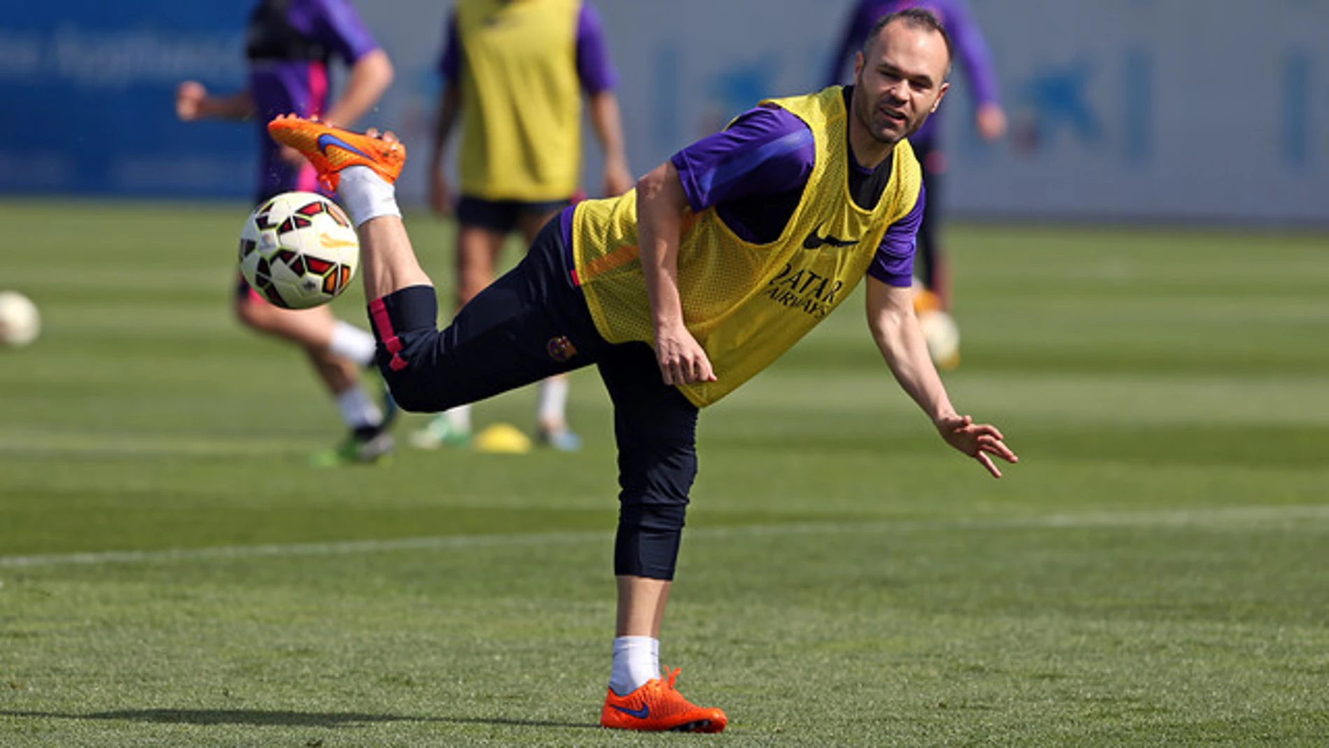 Iniesta, durante un entrenamiento