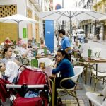 Una de las muchas terrazas de Cartagena que se llenan de turistas en verano
