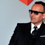Risto Mejide deja sus gafas de sol para ir «Al rincón de pensar» de Antena 3