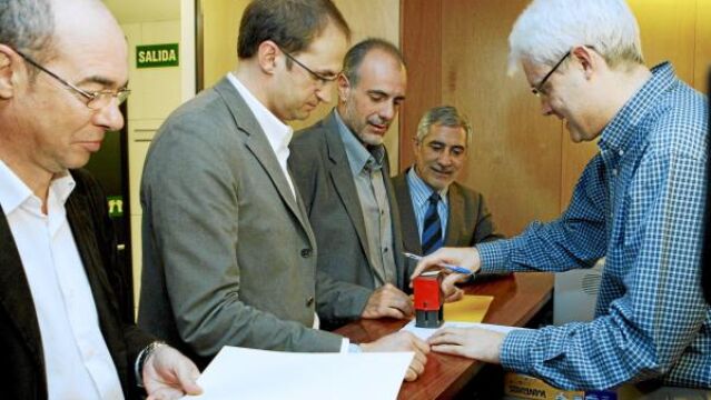 Jorquera (BNG), Herrera (ICV), Ridao (ERC) y Llamazares (IU) formalizan sus enmiendas a los Presupuestos