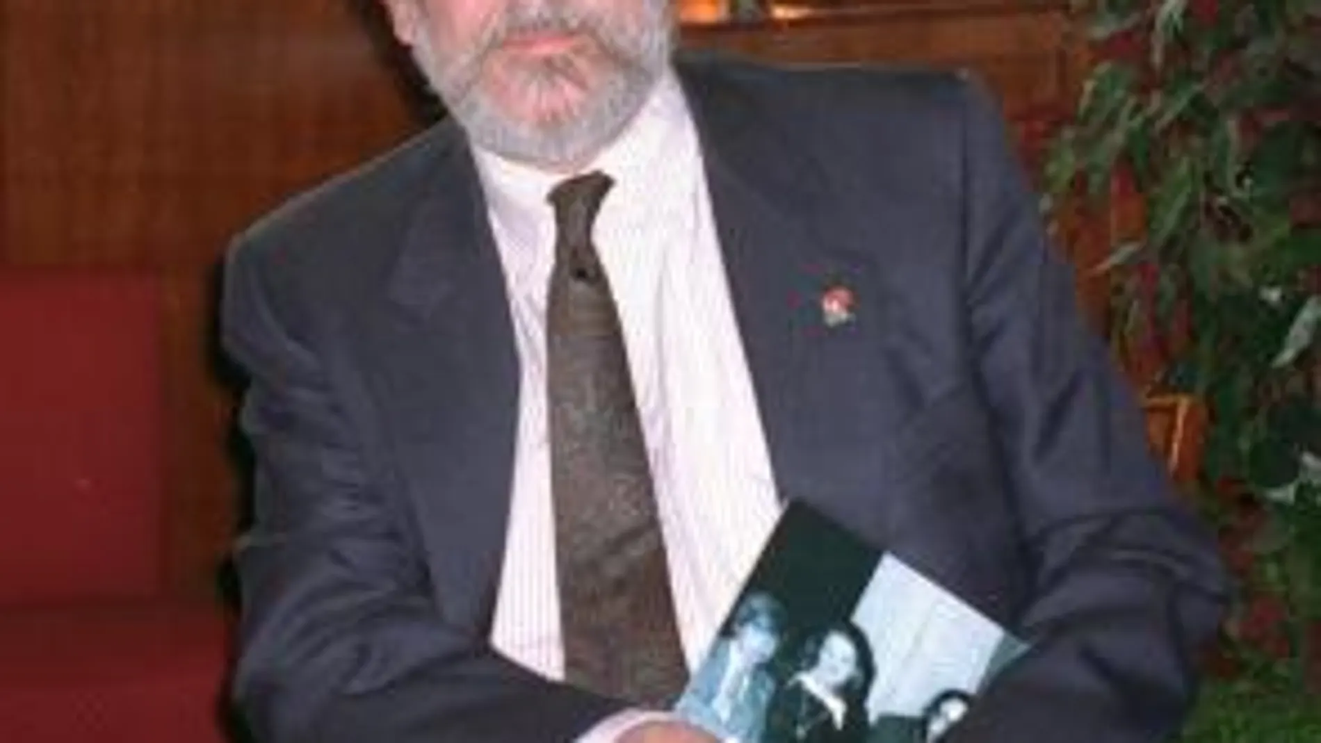 Fallece el periodista y escritor Eduardo Chamorro