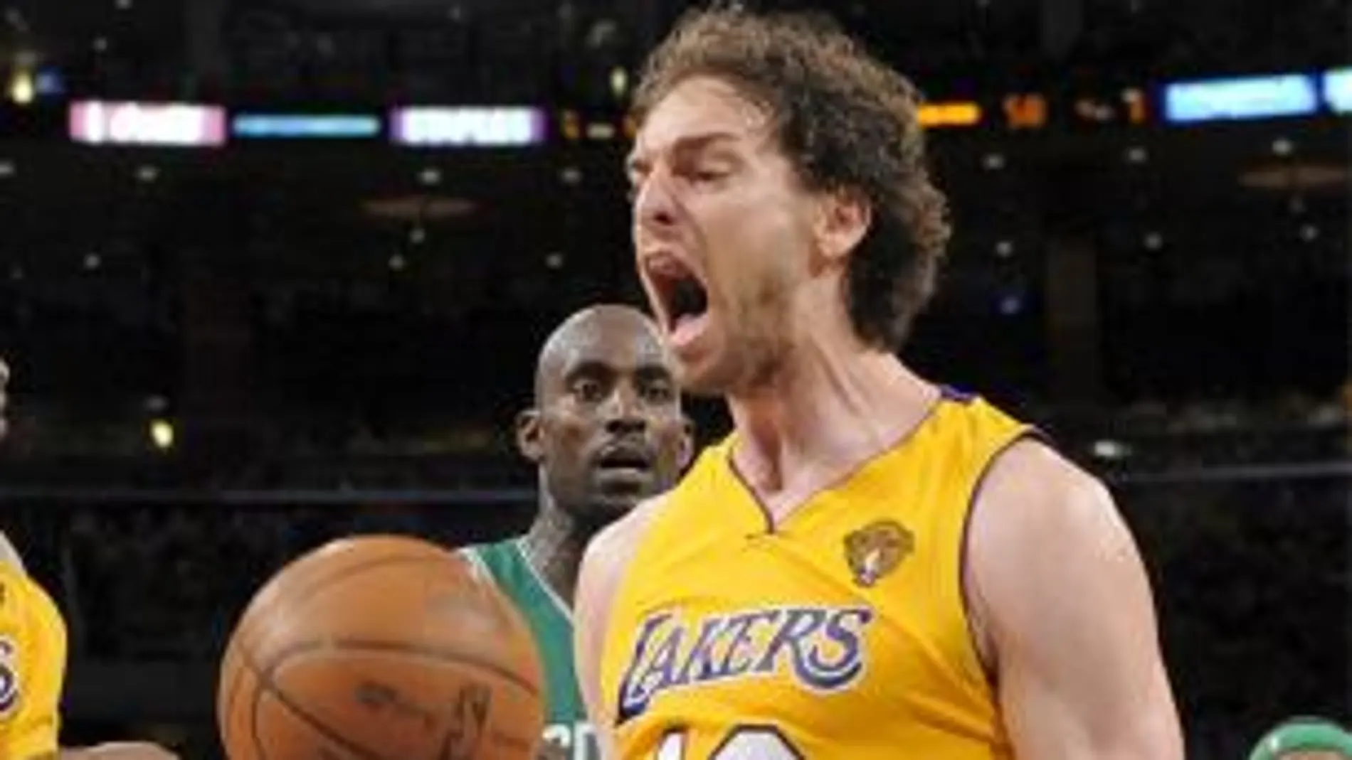 Los rivales se rinden a Pau Gasol: «Fue el mejor. Hizo cosas increíbles»
