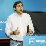 El popular Víctor Martínez (en una foto de archivo) pide a los socialistas que «dejen de engañar a los murcianos con datos sesgados»