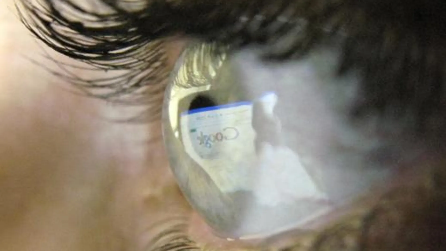 Desarrollan un sistema que detecta la covid a partir de una foto de los ojos