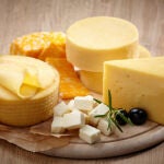¿De verdad comer queso engorda tanto?