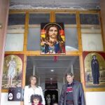 Las familias coptas se reúnen ahí para enseñar la religión a sus hijos