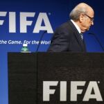 Joseph Blatter durante la rueda de prensa que ofreció hoy para anunciar su dimisión