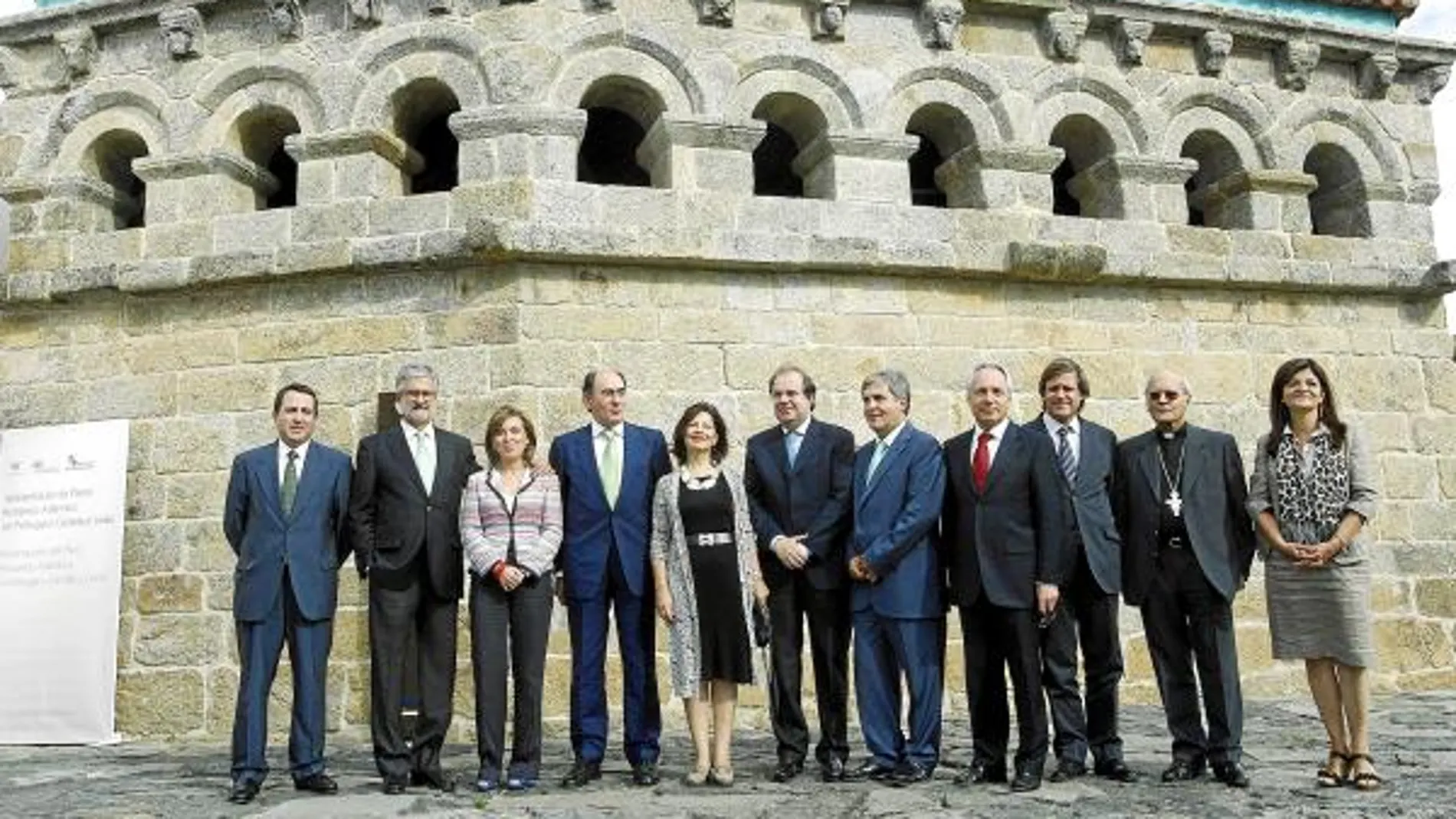Herrera, Cavanilhas, Salgueiro, Galán y otras autoridades portuguesas, en la reunión celebrada en Braganza
