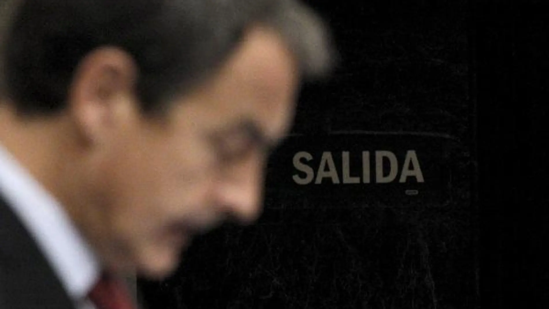 El presidente del Gobierno, José Luis Rodríguez Zapatero, durante su comparecencia en el Congreso en un debate monográfico sobre la situación del empleo en España
