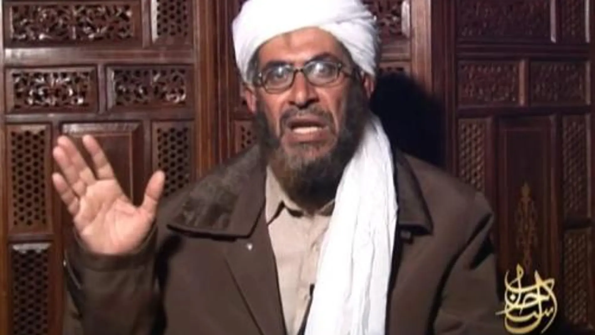Una imagen del «número tres» de Al Qaida, Mustafa Abu Al Yazid, en uno de los vídeos colgados en Internet en los que aparecía