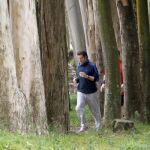 Núñez Feijóo práctica deporte en el parque de Castrelos tras la campaña