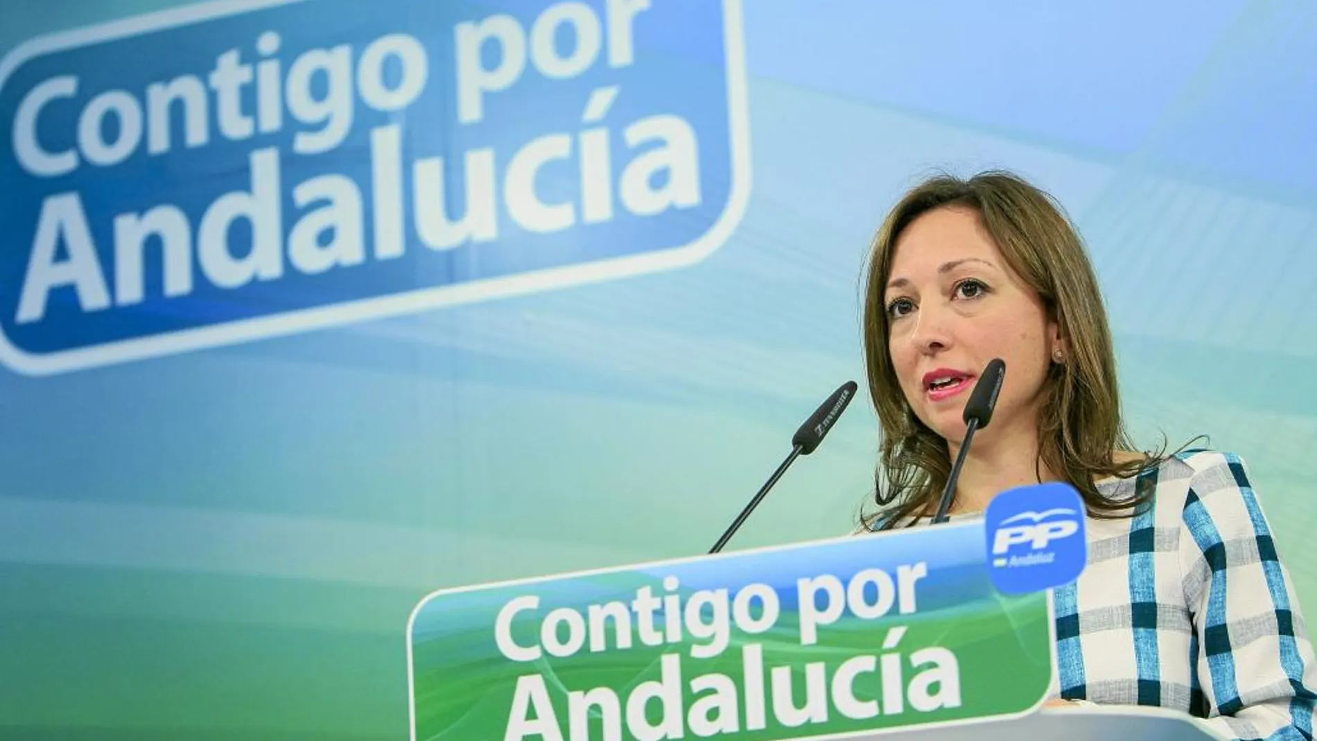 Patricia Navarro, ayer en la sede regional del Partido Popular