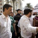 Pedro Sánchez, se ha encontrado en su llegada a Cádiz con una protesta de los trabajadores de Delphi