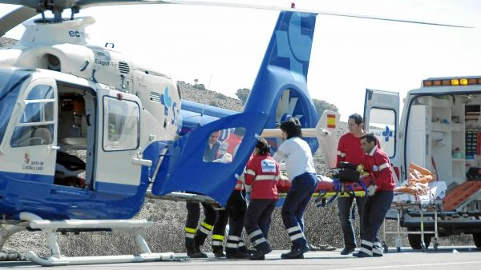 Las llamadas de emergencia han movilizado en 1.039 ocasiones los helicópteros sanitarios