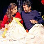 Natalia Moya y Xabier Olza, en una escena de «Yo me bajo en la próxima, ¿y usted?»