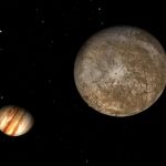 La luna Europa, en primer término, junto a Júpiter