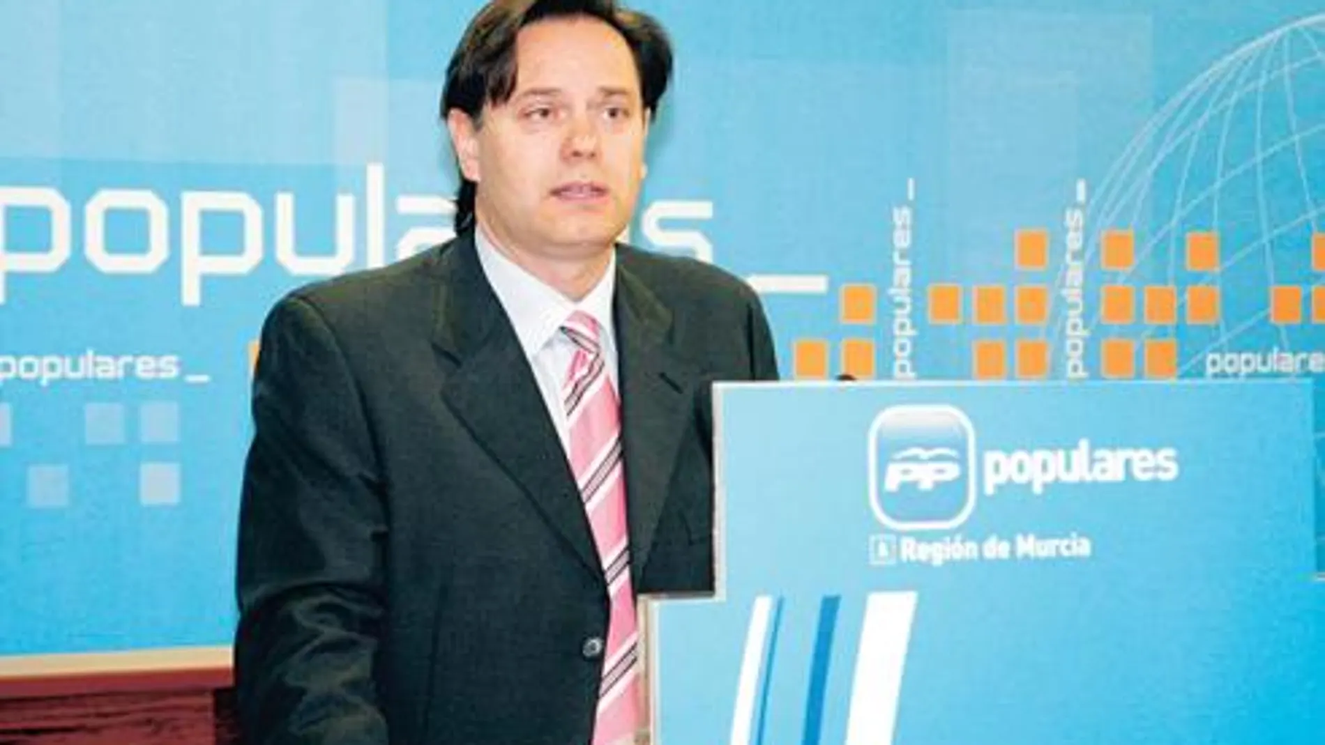 Chico pide que el SIVE se apoye con el actual sistema de costas