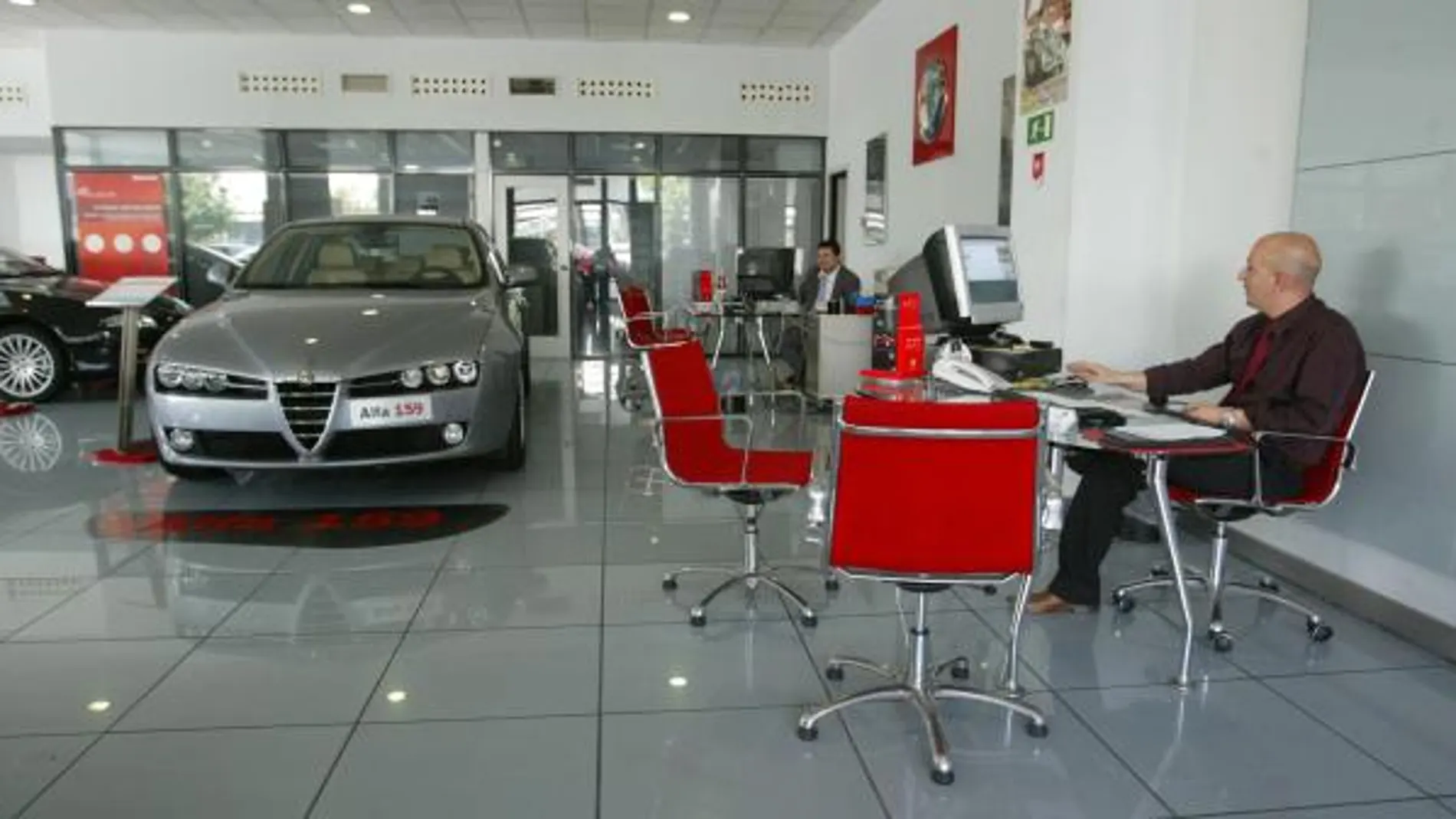 Las ventas de coches salvan el año con una subida del 3,1%
